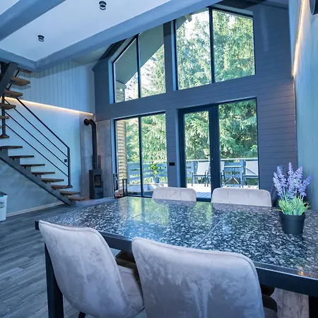 у лісі Holiday home